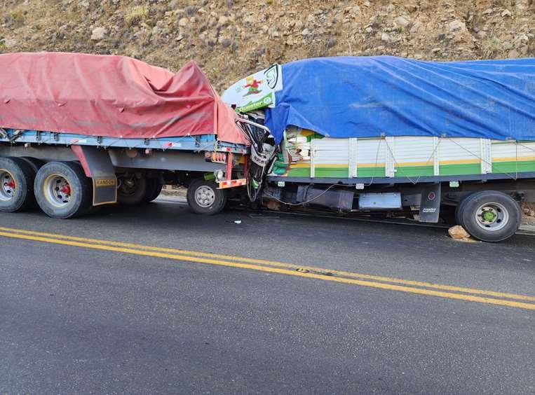 Accidente, camiones