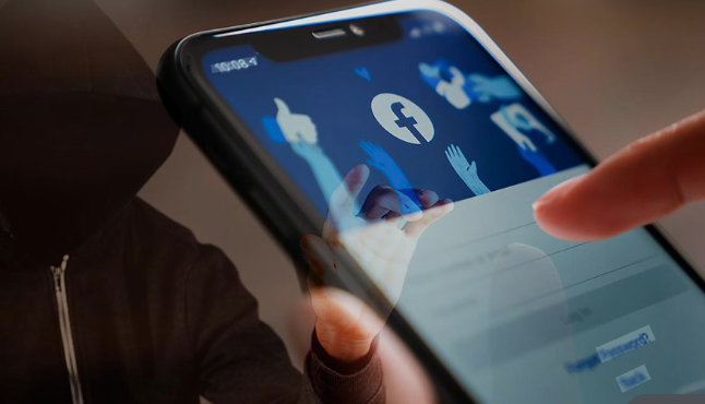 Estafada por sillas plásticas en Facebook: Mujer transfiere 880 Bs y el vendedor desaparece sin entregar nada